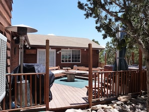 BBQ/Jacuzzi Deck w/Horseshoe Pit, & Sound-system