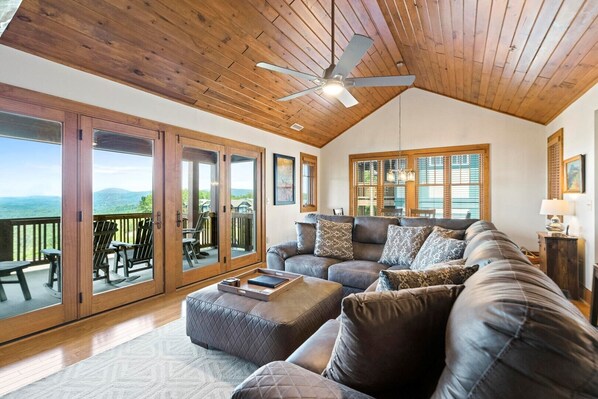 Living Room---Mountain View