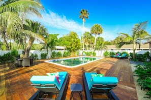 Poolside Loungers