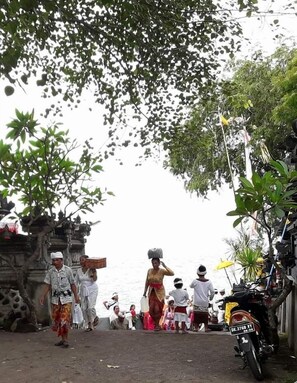 The villa in real Balinese tradition.