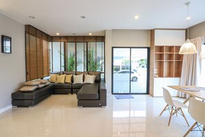 Villa Ozone Pattaya Baan 30