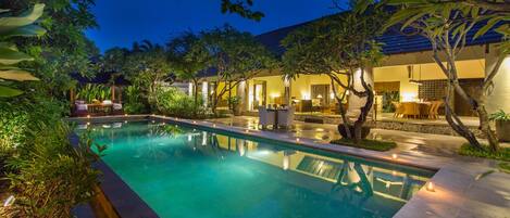 2BR large pool villa near Seminyak Beach