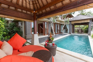 3 Bedroom villa with Jimbaran ocean view