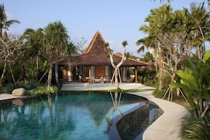4BR beautiful villa in Canggu