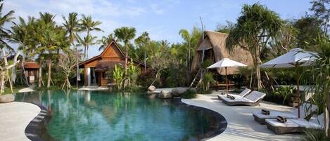 4BR beautiful villa in Canggu