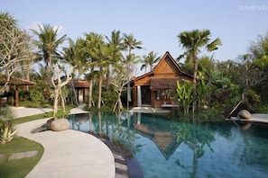 4BR beautiful villa in Canggu