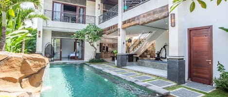 4 Bedroom villa with rice paddy views