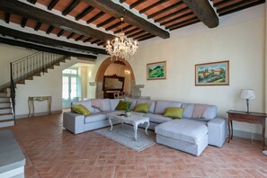 Propriété, Pièce, Bâtiment, Meubles, Design Intérieur, Salon, Maison, Immobilier, Sol, Plafond