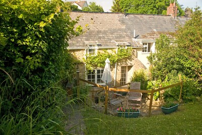 Dorset Stone Cottage tradicional, gran jardín, bonito pueblo cerca del mar. 