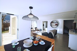 Spacious dining table