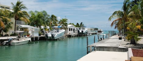 Your Get Away 30' Dockage View