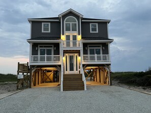 Sea Glass is awaiting your arrival for relaxation and family memories