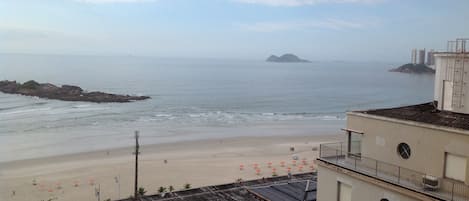 Vue sur la plage ou l’océan