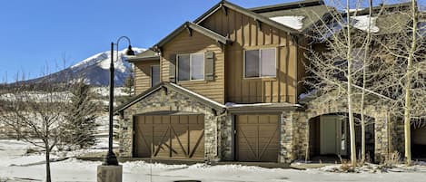 Silverthorne Vacation Rental | 3BR | 3.5BA | 1,700 Sq Ft | Steps Required