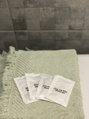 Bathroom amenities