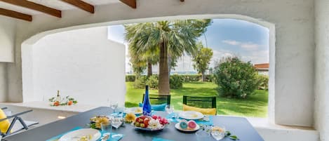 Apartamento vacacional con piscina y vistas al mar en Mallorca