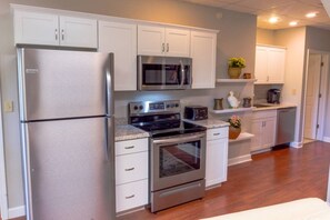 Full gourmet kitchen.