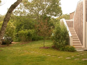 One Side Yard