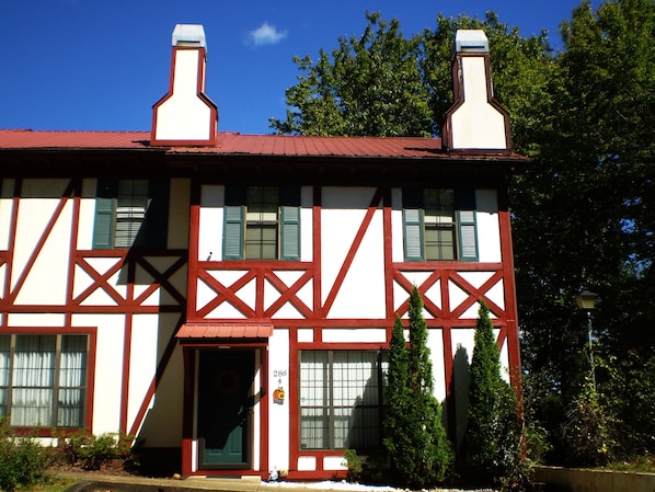 Front of The Reihenhaus