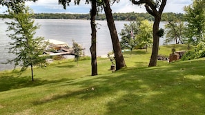 The massive grounds allow for yard games, large social events & lake views.....