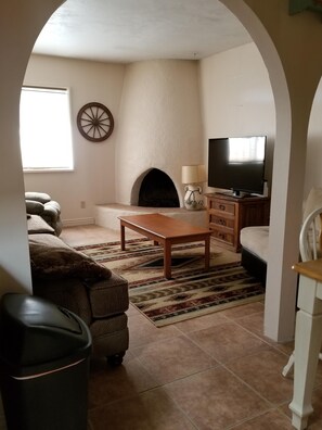 Den / extra room