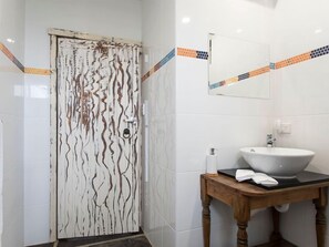 Ensuite bathroom