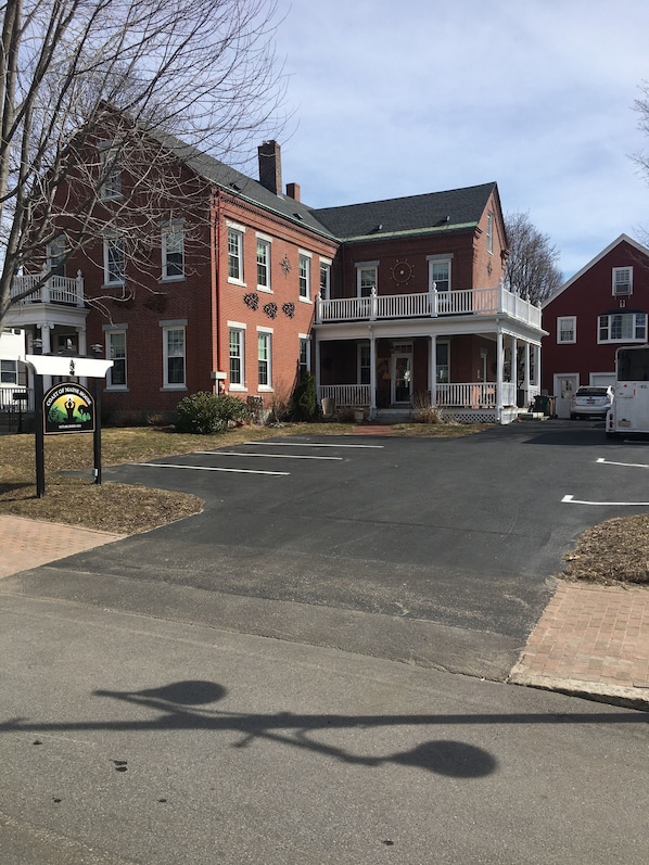 Main entrance to our 1856 ships captains mansion with 10 bedrooms. 