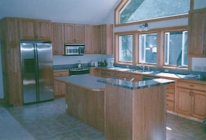 Gourmet Kitchen:  Two Ovens, Stainless Appliances