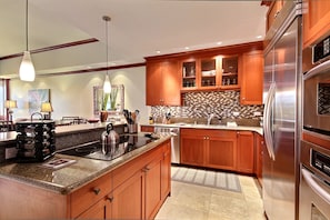 Kolea 15J Gourmet Kitchen