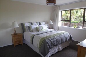 Luxurious Master Bedroom with King Size Bed