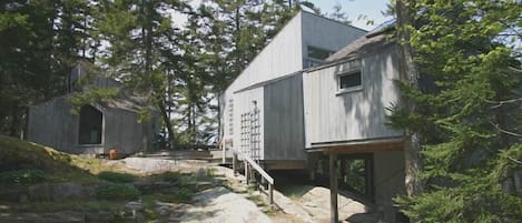 Tree House from driveway.  Bungalow is on the left!