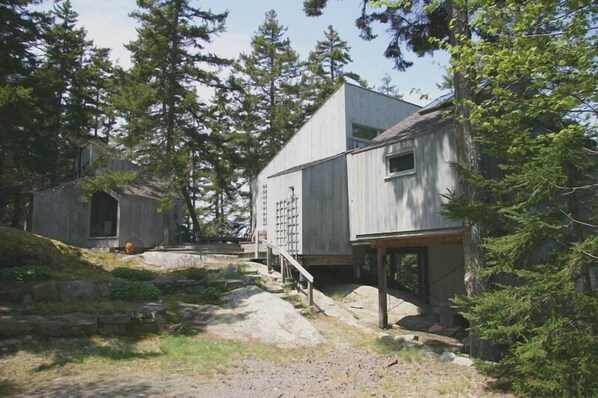 Tree House from driveway.  Bungalow is on the left!