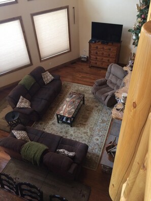 Living room
