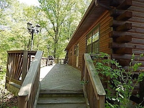 Rear deck with grill