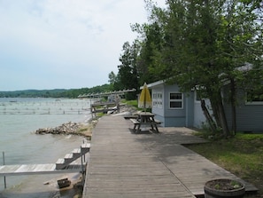 100' deck for your enjoyment, sunning or just enjoying the view....