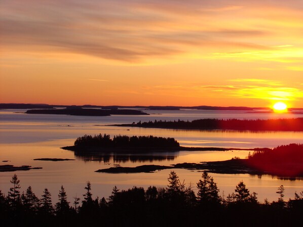 Sunrise from Pigeon Hill!  Spectacular views for just a short 15 minute hike!