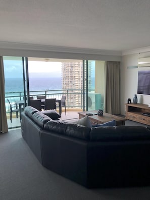 Loungeroom