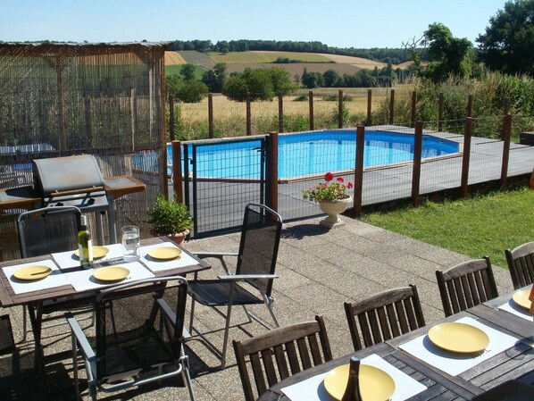 Terrace and pool overlooking the valley
