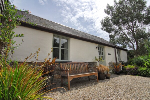 Front entrance to The Little Barn 