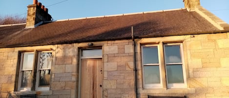 Front of cottage
