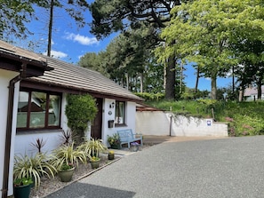 Midwood Cottage in Alnmouth with parking in carport, garden and bike shed.