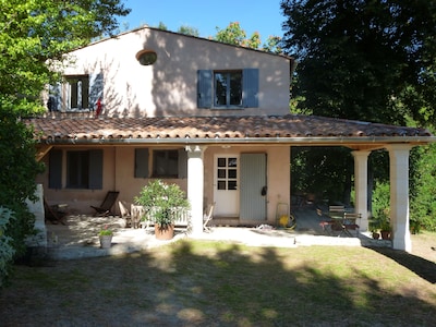 Lovely Family Home With Pool, Complete Privacy And Views Over The Lubero 
