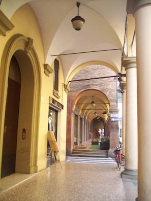 entrata Via San Vitale