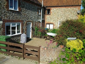 Rear courtyard