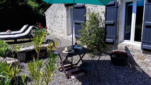 Large garden terrace - ideal for evening Apéros. Did somebody say 'Apéro Time' ?