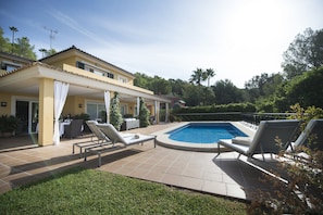 Swimming pool with salt water