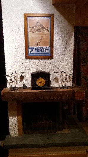 Fire place.
