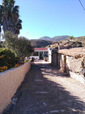 Entrada a Finca Carrillo