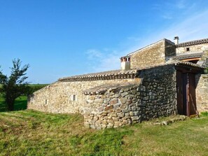 Vue extérieure de notre enclos