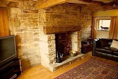 Luxury Stone Barn Conversion - Oak Beams, Exposed Stone Walls & Cosy Log Burner